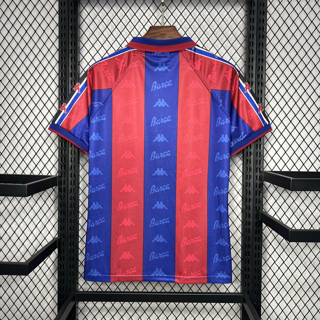 Barcelona 1995/97 Home Jersey - Image 4