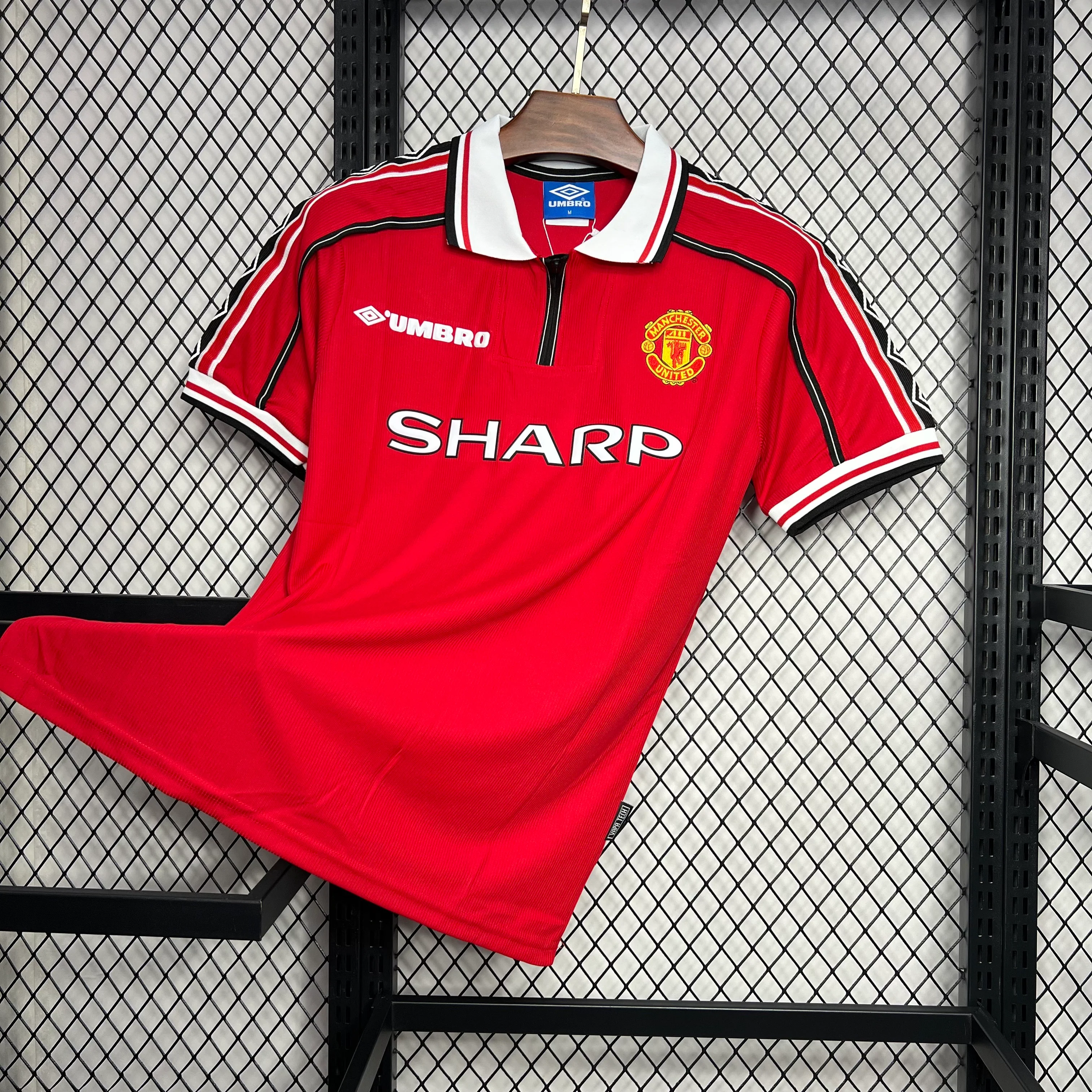 Man United Retro '98/99 - Image 3