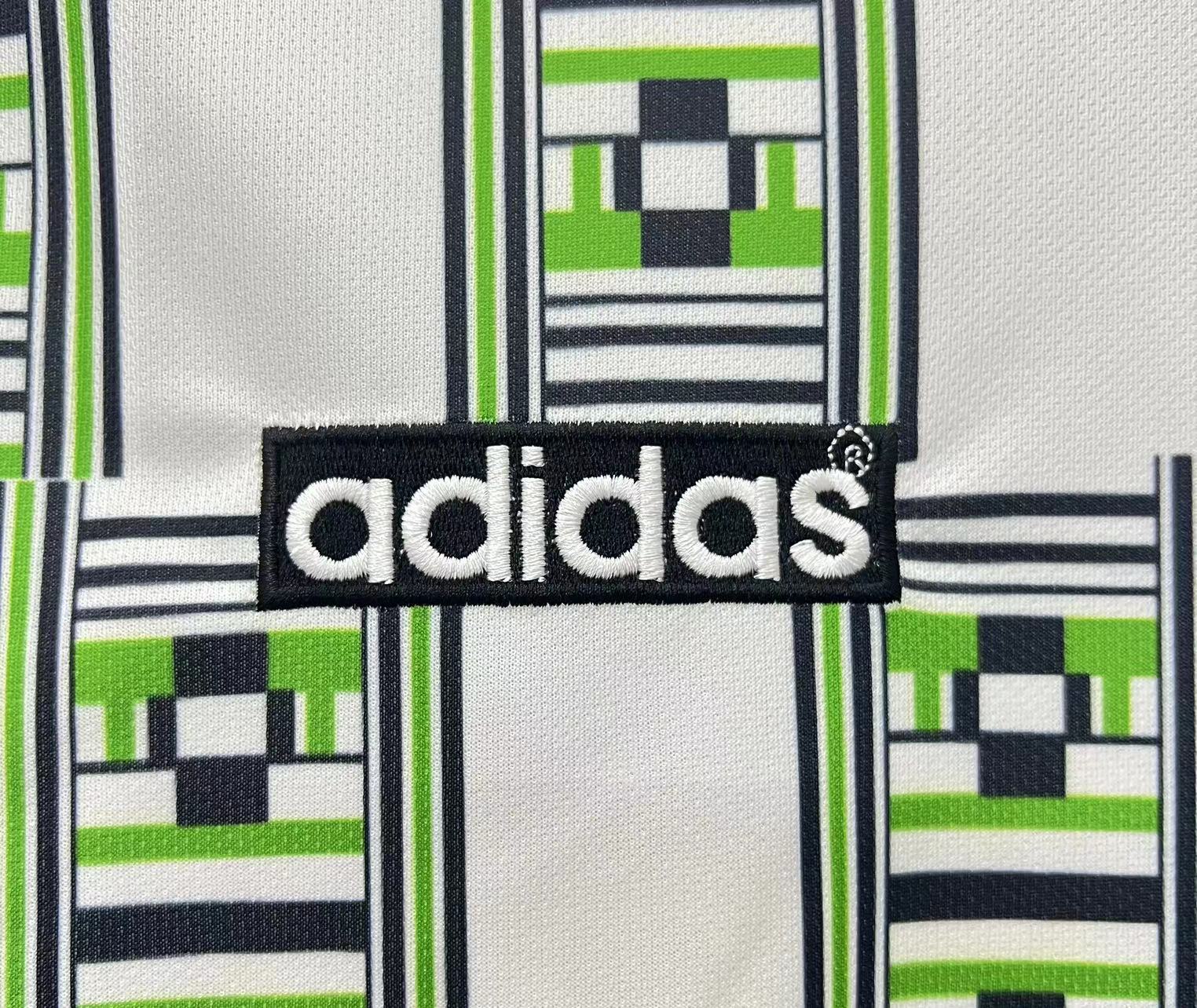 Nigeria 1994 World Cup Jersey - Image 5