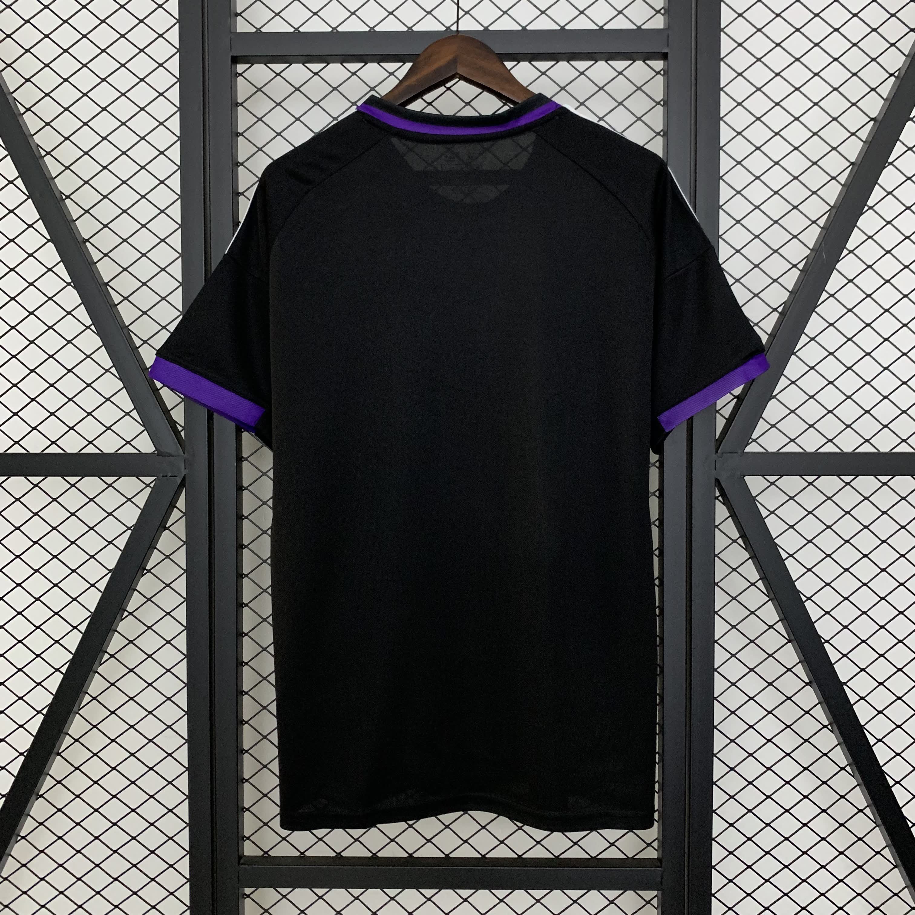 Real Madrid "Violet Venom" Jersey - Image 3